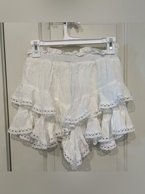 Miou Muse White Ruffled Tiered Shorts size medium Coquette Cottagecore Romantic